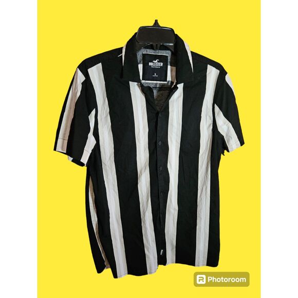 Hollister Black & White Stripe Button Down Shirt‎ Size S - Picture 1 of 2